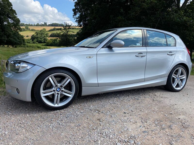 View BMW 1 SERIES 3.0 130i M Sport 5dr