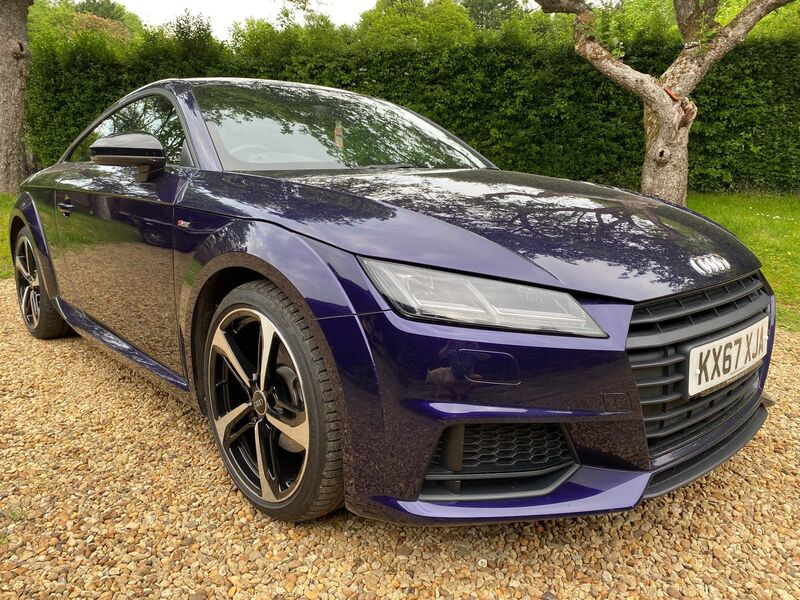 View AUDI TT 1.8 TFSI Black Edition ss 3dr