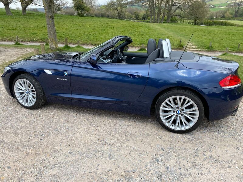 View BMW Z4 2.5 23i sDrive 2dr