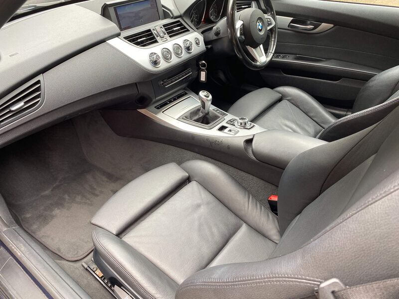 View BMW Z4 2.5 23i sDrive 2dr