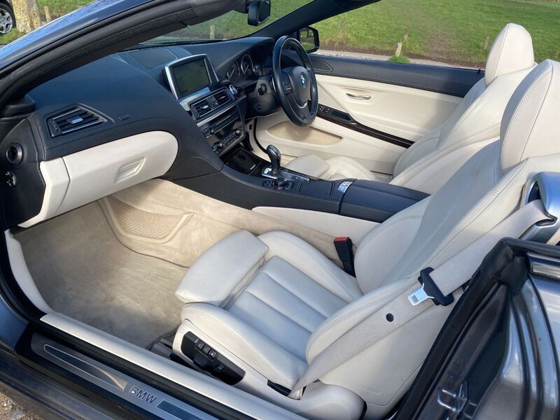 View BMW 6 SERIES 640I SE