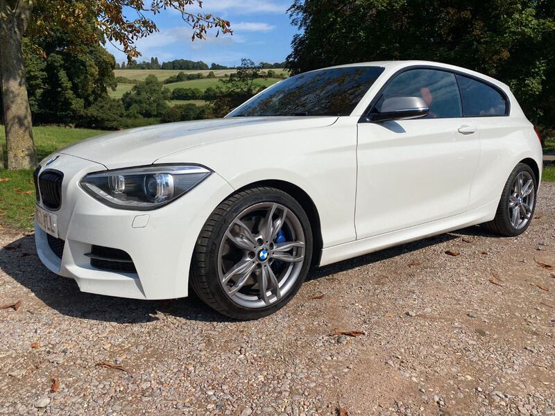 View BMW 1 SERIES M135I