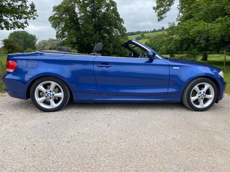 View BMW 1 SERIES 125I SE